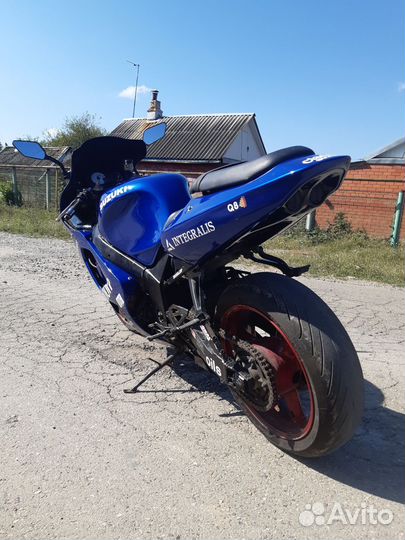 Suzuki GSX-R750Y