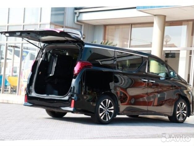 Toyota Alphard 2.5 CVT, 2016, 3 779 км