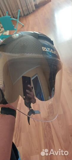 Продам шлема 2 шт
