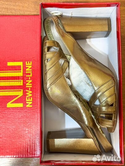 Босоножки золотистые 37 размер