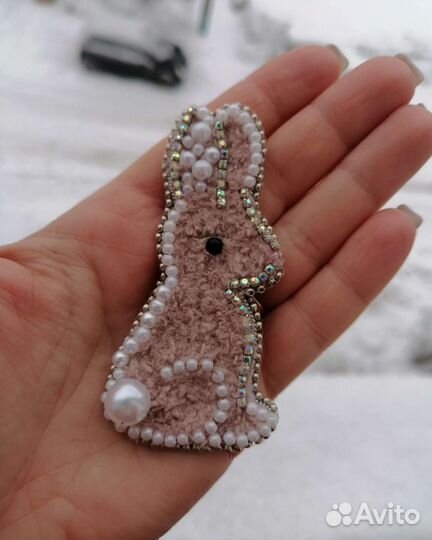 Брошь ручной работы