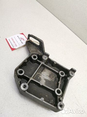 Кронштейн компрессора кондиционера Mazda Familia