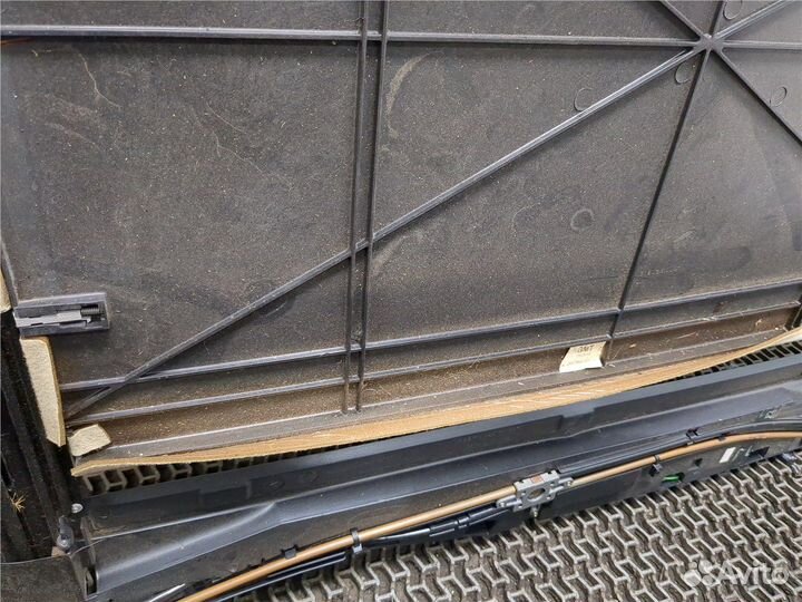 Люк Saturn VUE, 2003