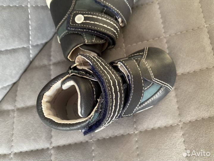 Ботинки кожаные на осень новые