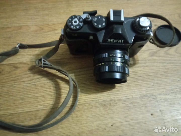 Пленочный фотоаппарат зенит