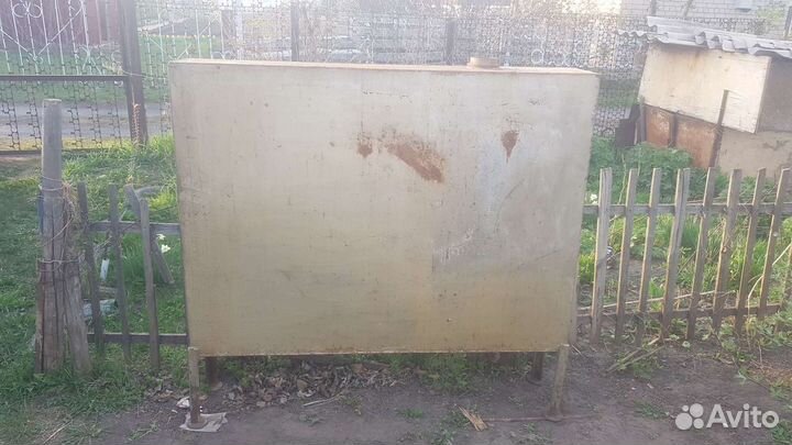 Бак для воды металлический