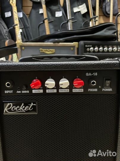 Гитарный комбоусилитель rocket GA-15 BK