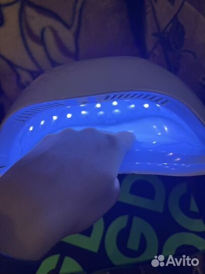 Лампа для ногтей