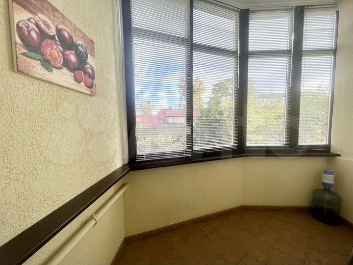 2-к. квартира, 85 м², 1/4 эт.