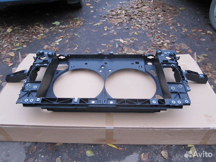 Передняя панель телевизор Infiniti M/Q70 Y51 10-19