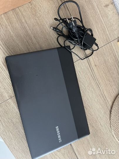 Ноутбук samsung