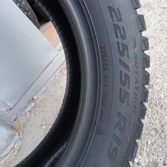 Pirelli Scorpion Ice Zero 2 225/55 R19