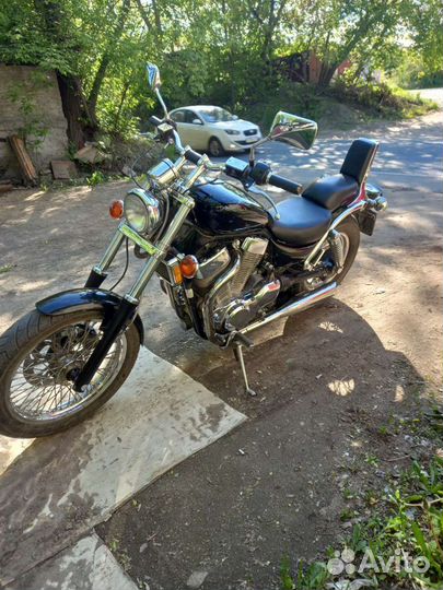 Suzuki vs 1400