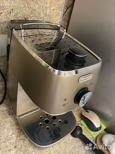 Кофемашина delonghi