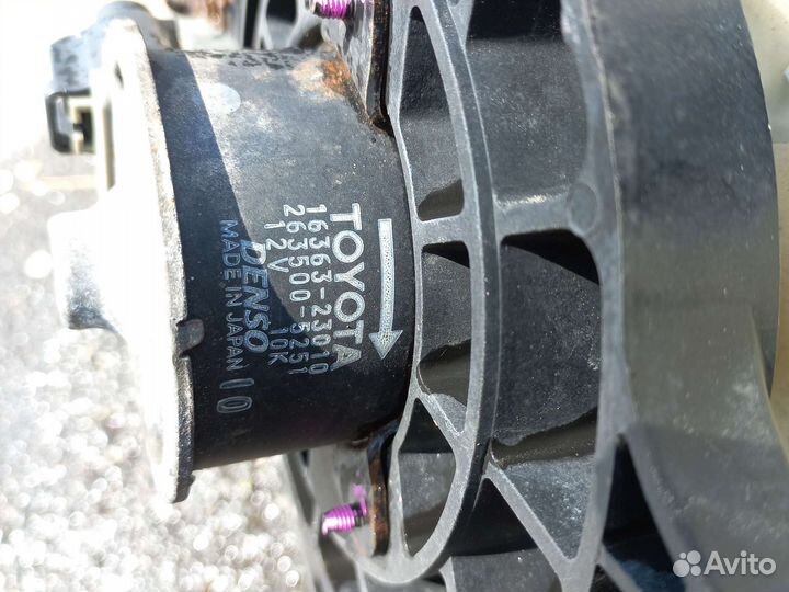 Диффузор радиатора toyota voxy noah