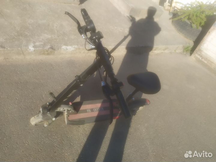 Самокат взрослый электрический бу