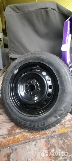 Bridgestone Blizzak Spike-01 185/65 R15 88T