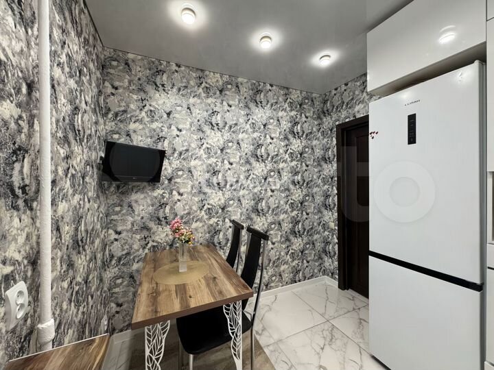 2-к. квартира, 52 м², 2/5 эт.