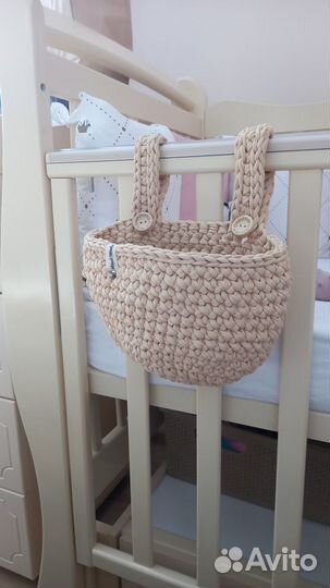 Корзинка-органайзер на детскую кроватку