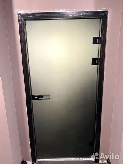 Межкомнатные стеклянные двери на заказ