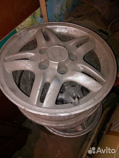 Диски 6x15/5x114.3 ET50 DIA 64.1 Honda CR-V