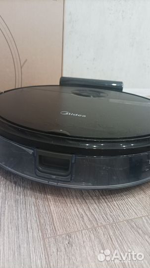 Робот пылесос midea
