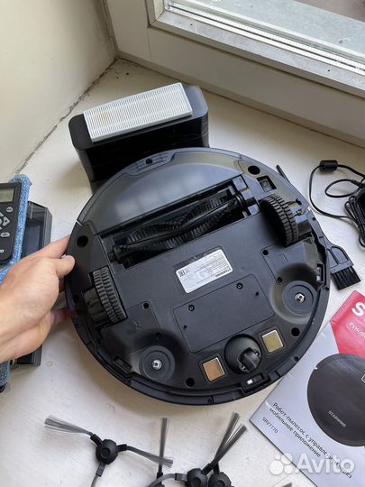 Робот пылесос Starwind