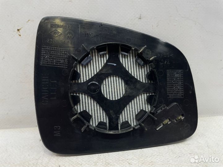 Зеркальный элемент левый Renault Logan 1 2004-2016