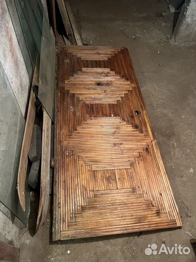 Железная дверь