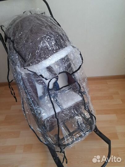 Прогулочная коляска (сани) зимний вариант