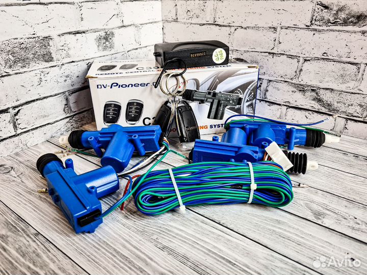 Центральный замок, Pioneer С300 с пультами - Новый