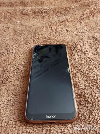 Телефон honor 8а