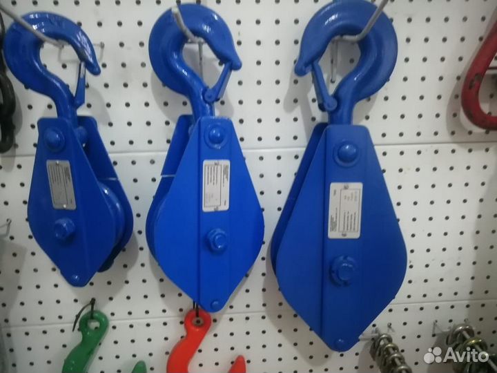 Блок монтажный с крюком 2т