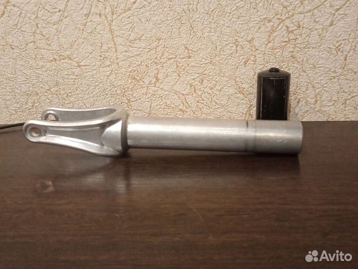 Вилка tech team yuri