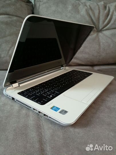 Ноутбук hp pavilion 15 white