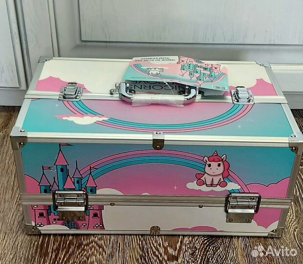 Unicorns approve Макияжный набор в кейсе