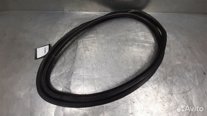 Уплотнитель двери передней audi A4 B6 2000-2004