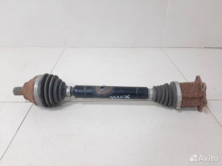 Привод передний левый Skoda Karoq 2017