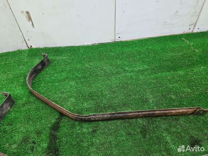 Лента крепления бензобака VW Polo 5 поло седан