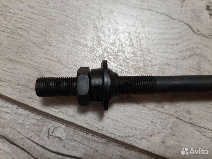 Задняя ось на велосипед