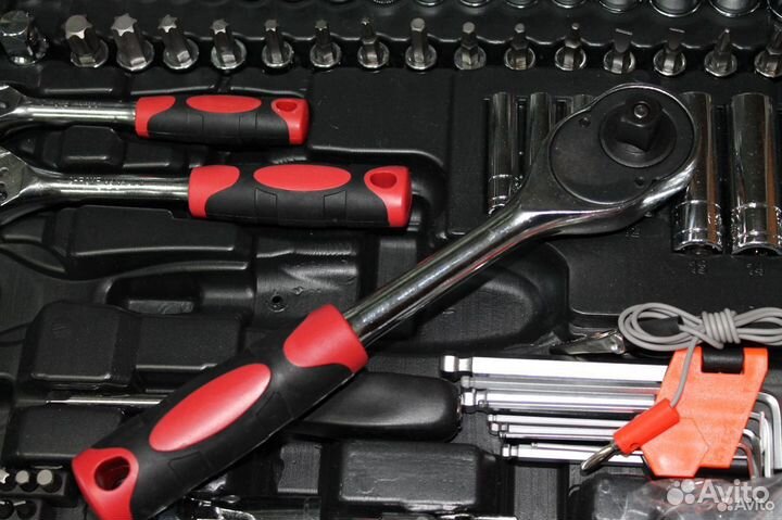 Набор инструментов 121 элемент
