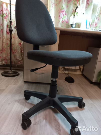 Компьютерное кресло