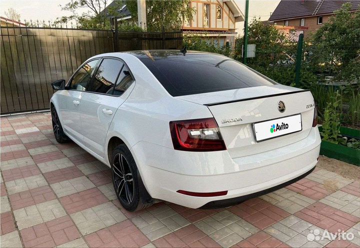 Skoda Octavia 1.6 AT, 2018, 124 816 км