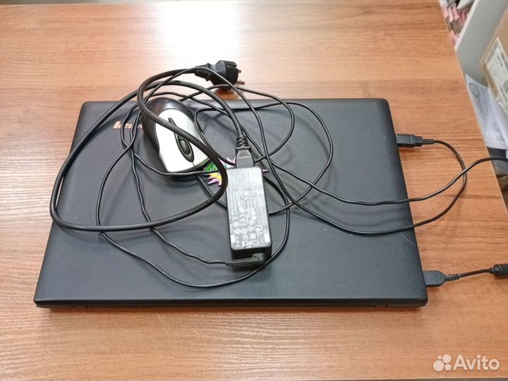 Ноутбук lenovo