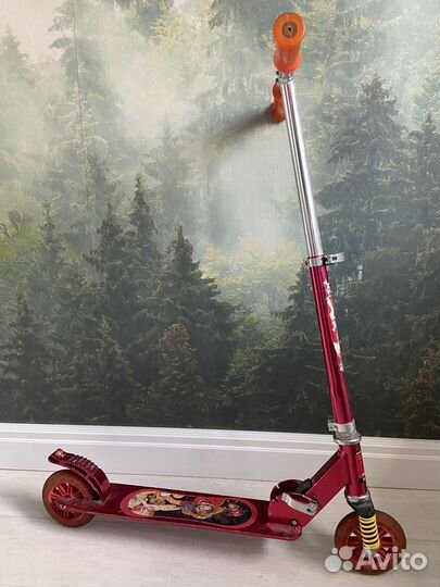 Самокат детский со светящимися колесами
