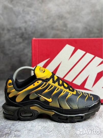 Кроссовки Nike Air Max Tn Plus