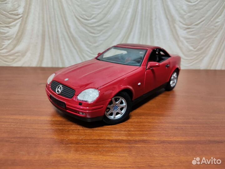 Mercedes clk 1:18 maisto