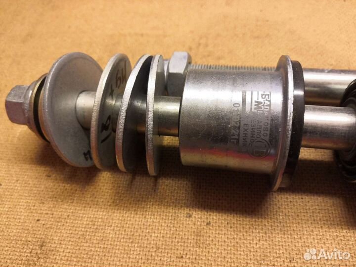 Комплект для нижних рычагов нивы chevrolet