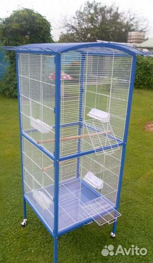 Большая клетка для птиц