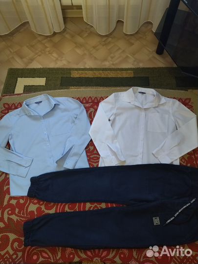 Много одежды 146,140